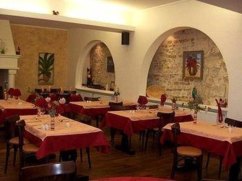 Auberge De La Tour Mennetou-sur-Cher Exterior photo